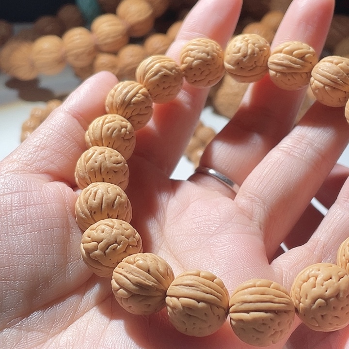 坐***舒桃核吊坠桃核手串野生13