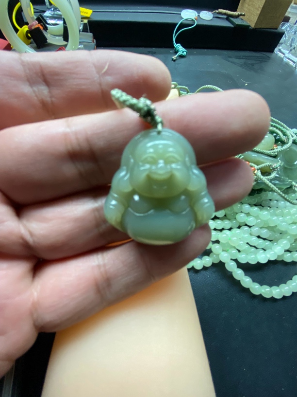 新疆和田玉吊坠湖水绿30mm多样性发其一