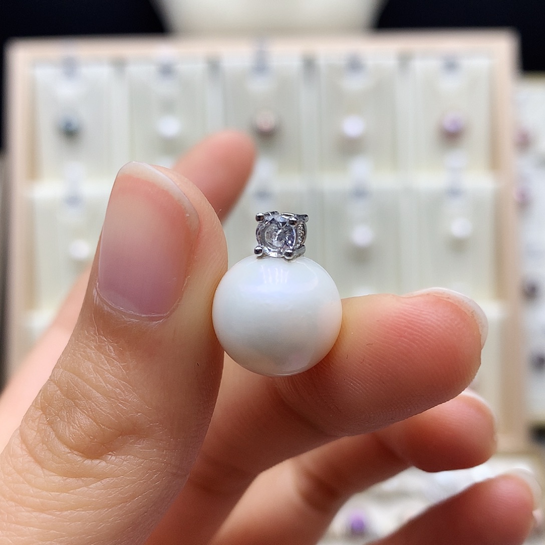 淡水珍珠合金颈饰