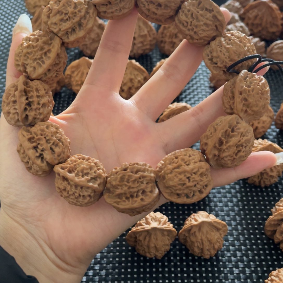 创**间秦岭神树的时候都是