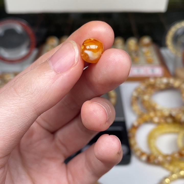 O***h琥珀未镶嵌裸石22号