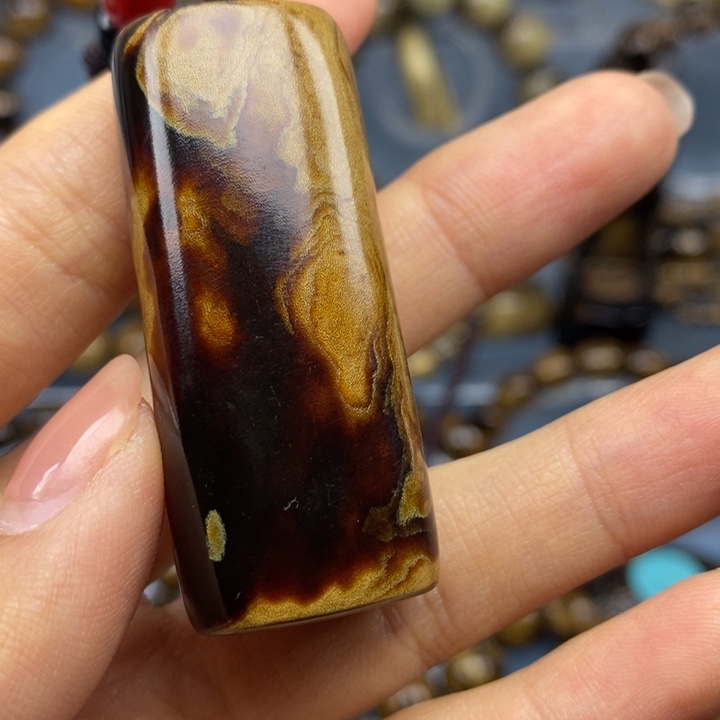 香榧木青*丶血柳无事牌