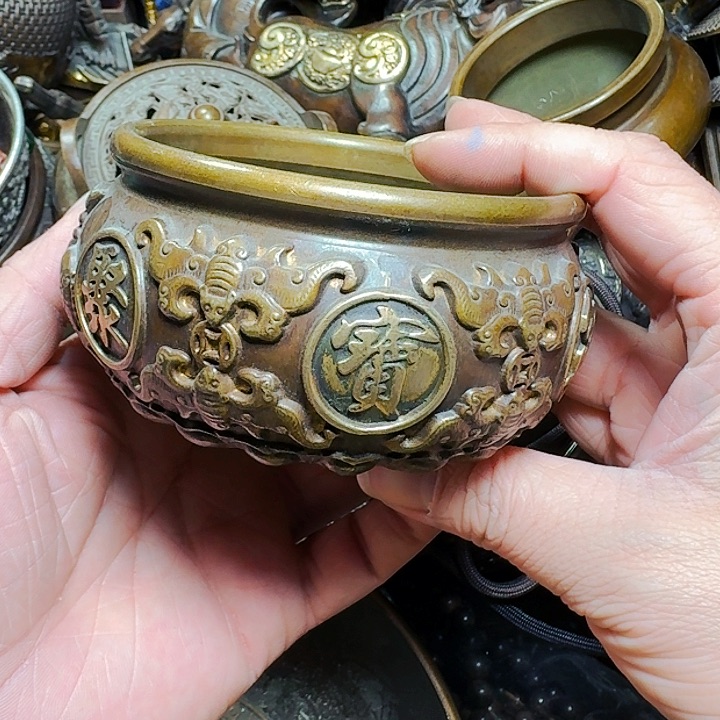 铜器摆件收收藏藏