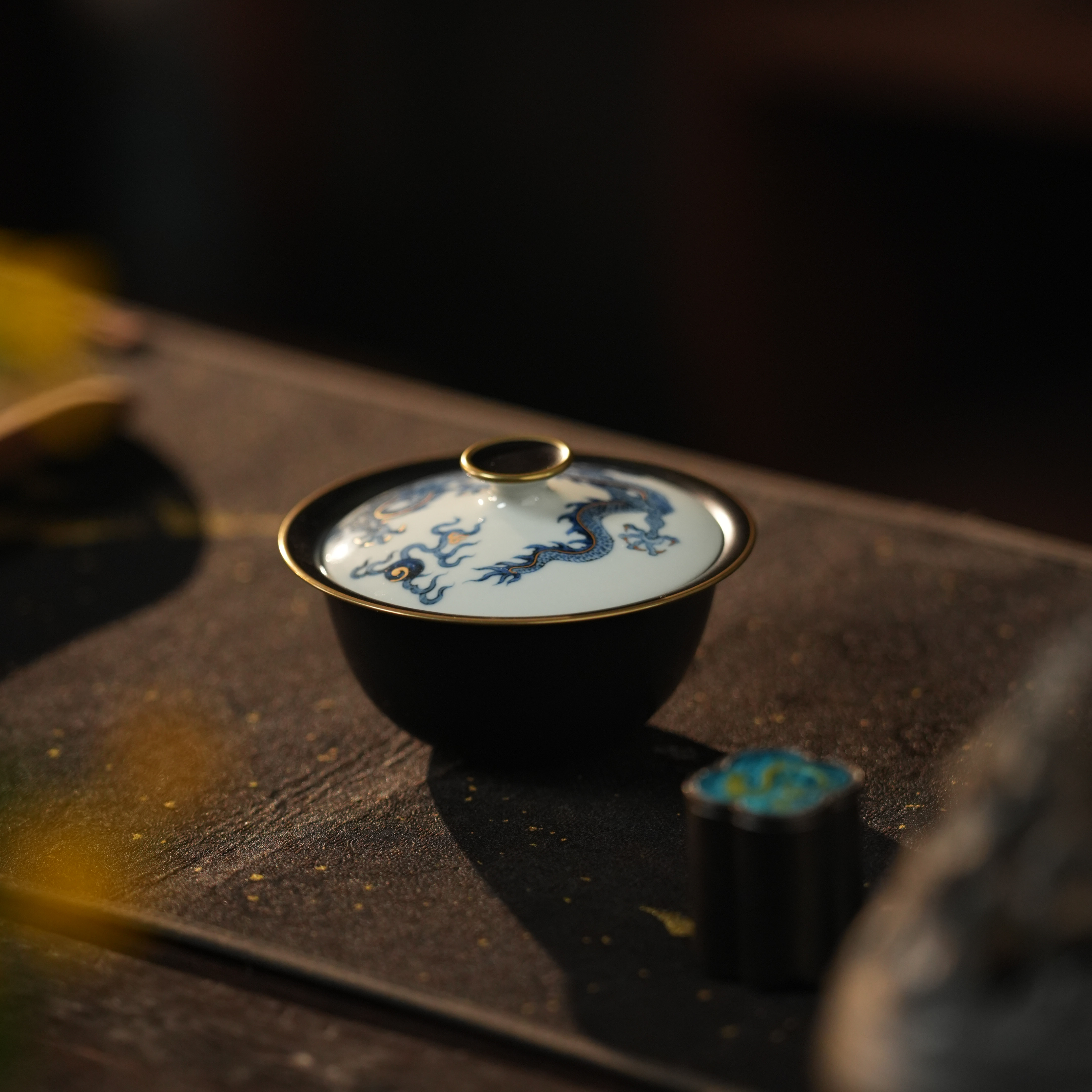【小田甄陶】玄黑龙纹盖碗（华隐S1356）
