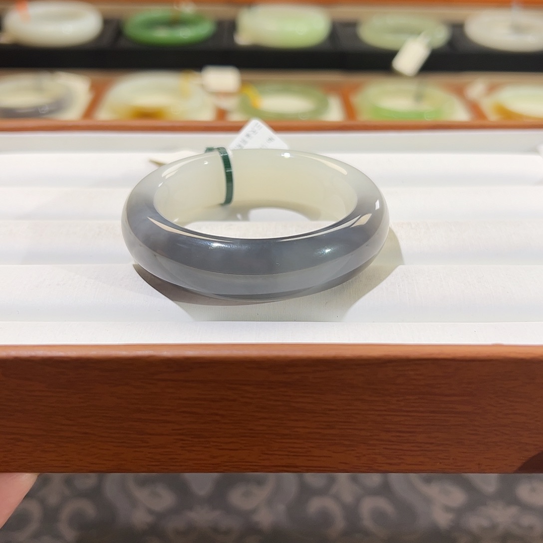 和田玉手镯未镶嵌  【宽版紫白】