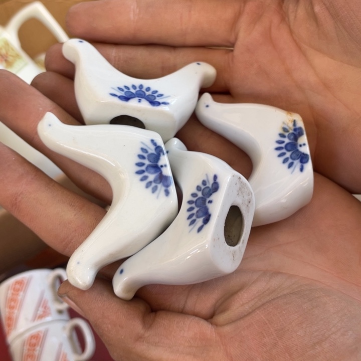 摆件陶瓷盘子碗砂锅都有