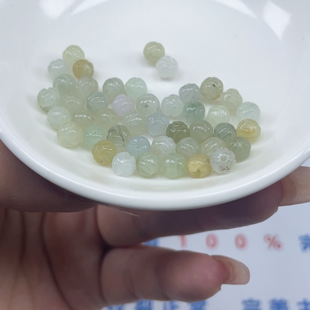 翡翠散珠卡5.4,44颗