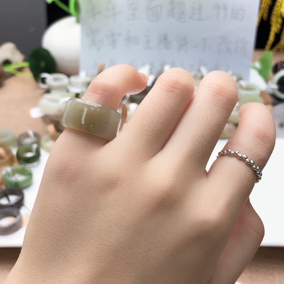未镶嵌戒指和田玉（糖玉）x12一口糖圆切16.6不退换