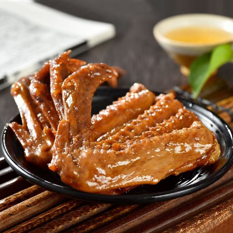 香卤香辣鸭翅中耐嚼解馋即食休闲零食办公室充饥小零食