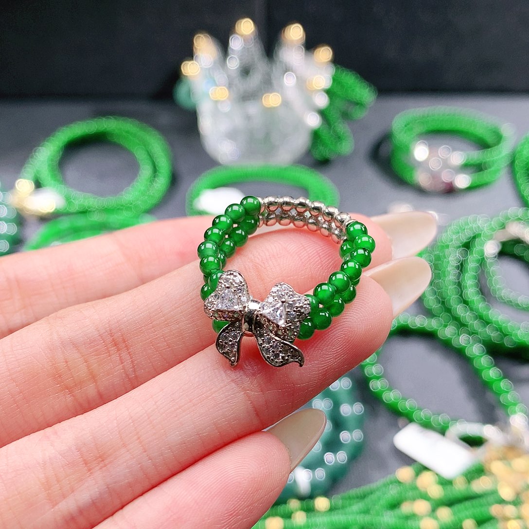 翡翠未镶嵌手链戒指