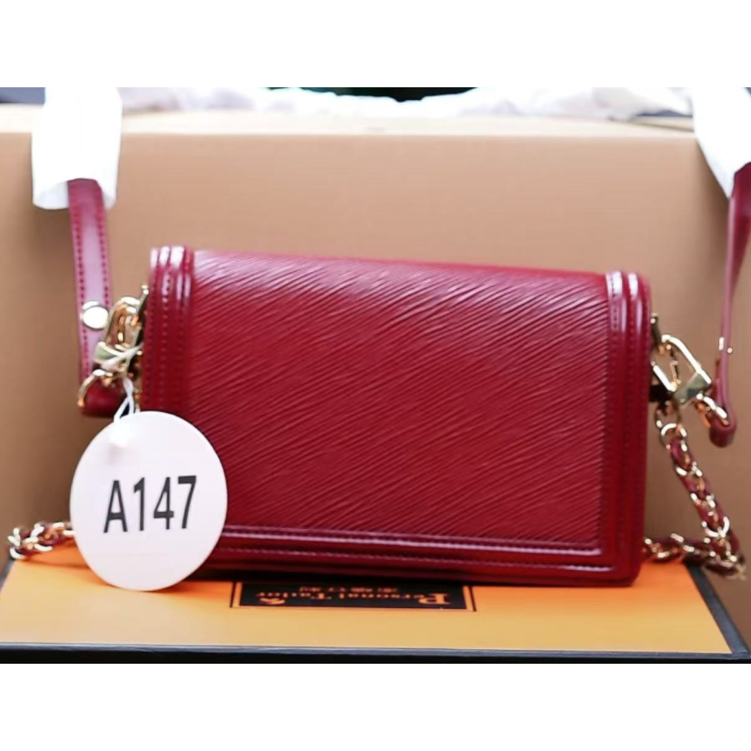 【A147】真皮女包 21*7*13
