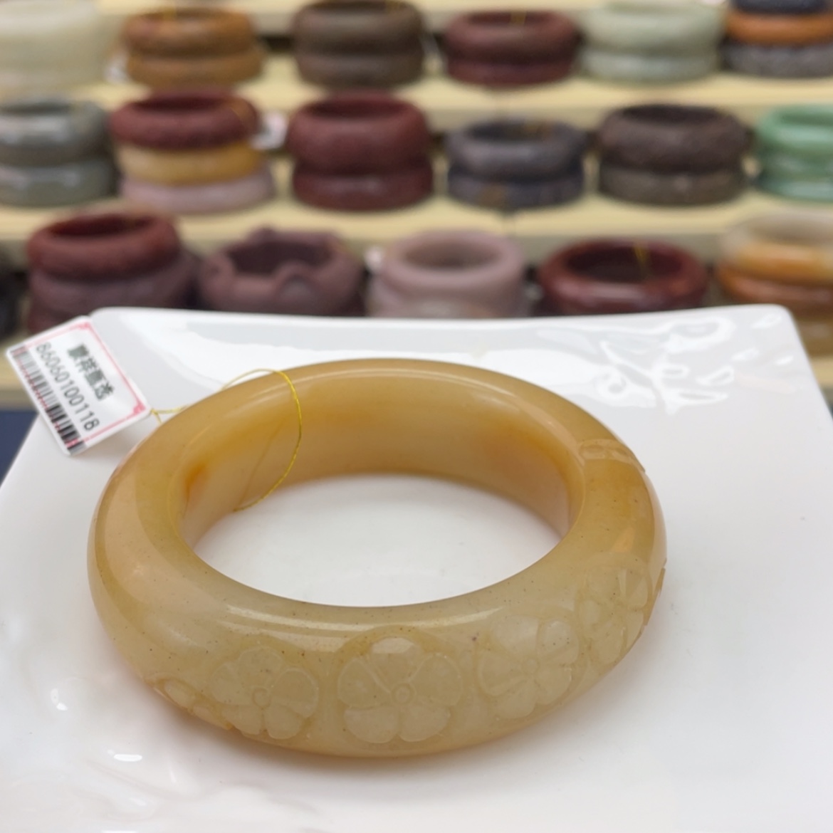 【闪购商品】石英质玉手镯未镶嵌