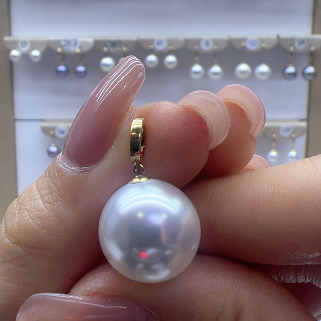 淡水珍珠颈饰18K金镶嵌