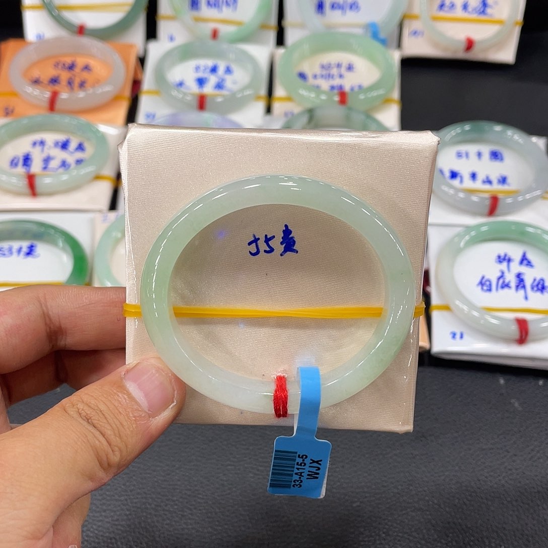 翡翠未镶嵌手镯天然翡翠