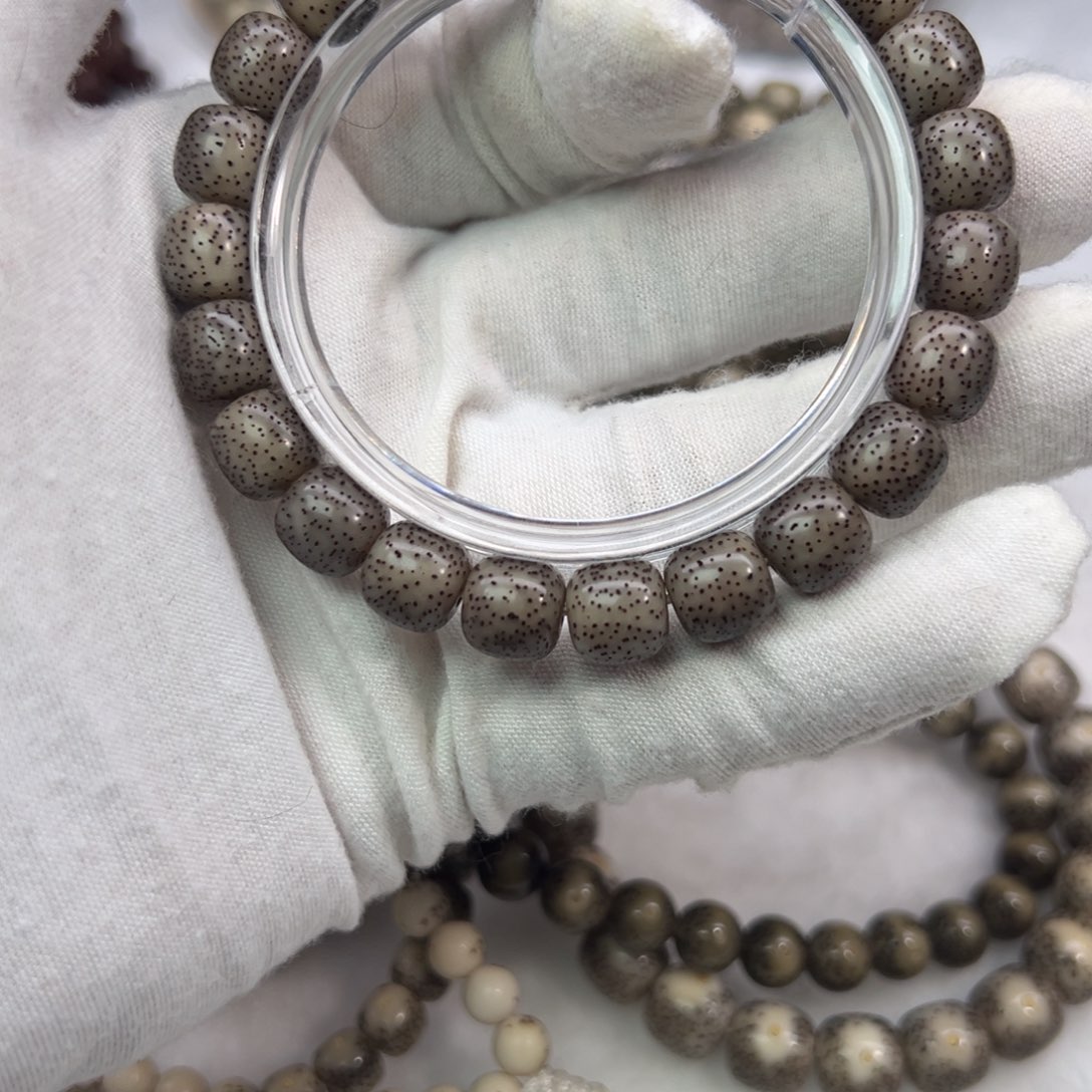 星月菩提吊坠黑冰