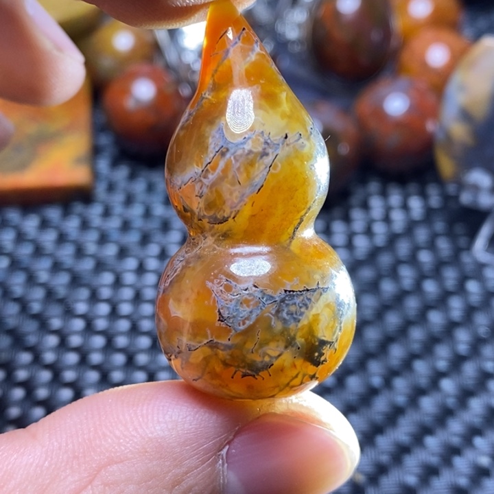 玛瑙/玉髓颈饰未镶嵌