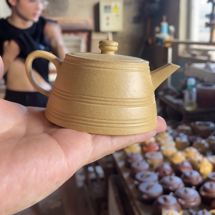 紫砂紫砂烽火台。本绿