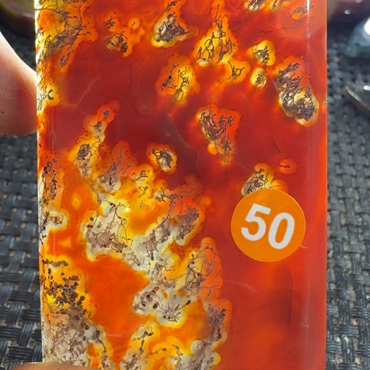 红***尘玛瑙/玉髓未镶嵌颈饰