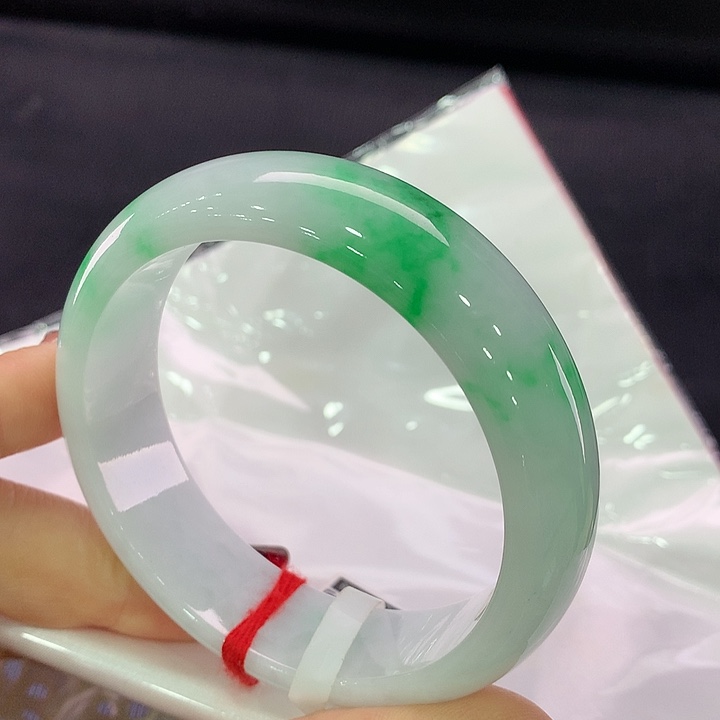 翡翠手镯未镶嵌正圈58