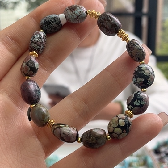 未镶嵌绿松石珠宝奇石