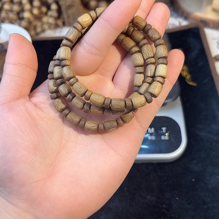 沉香手串7mm单圈随形多样性发一条