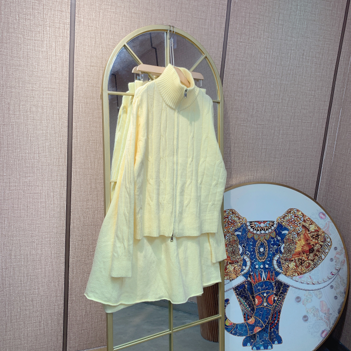 BS606孕妇黄色毛衣套装100-140