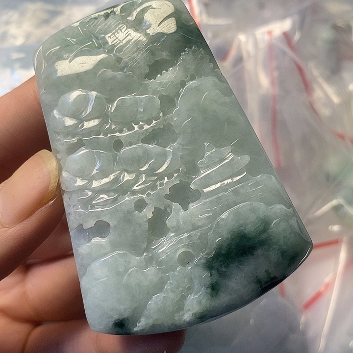 翡翠未镶嵌颈饰天然翡翠A货