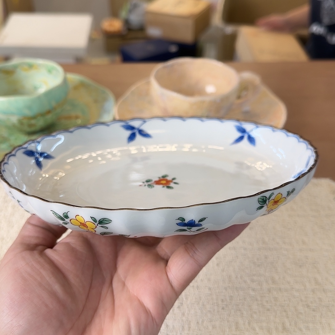 茶盏哈哈这才刚看到这两只