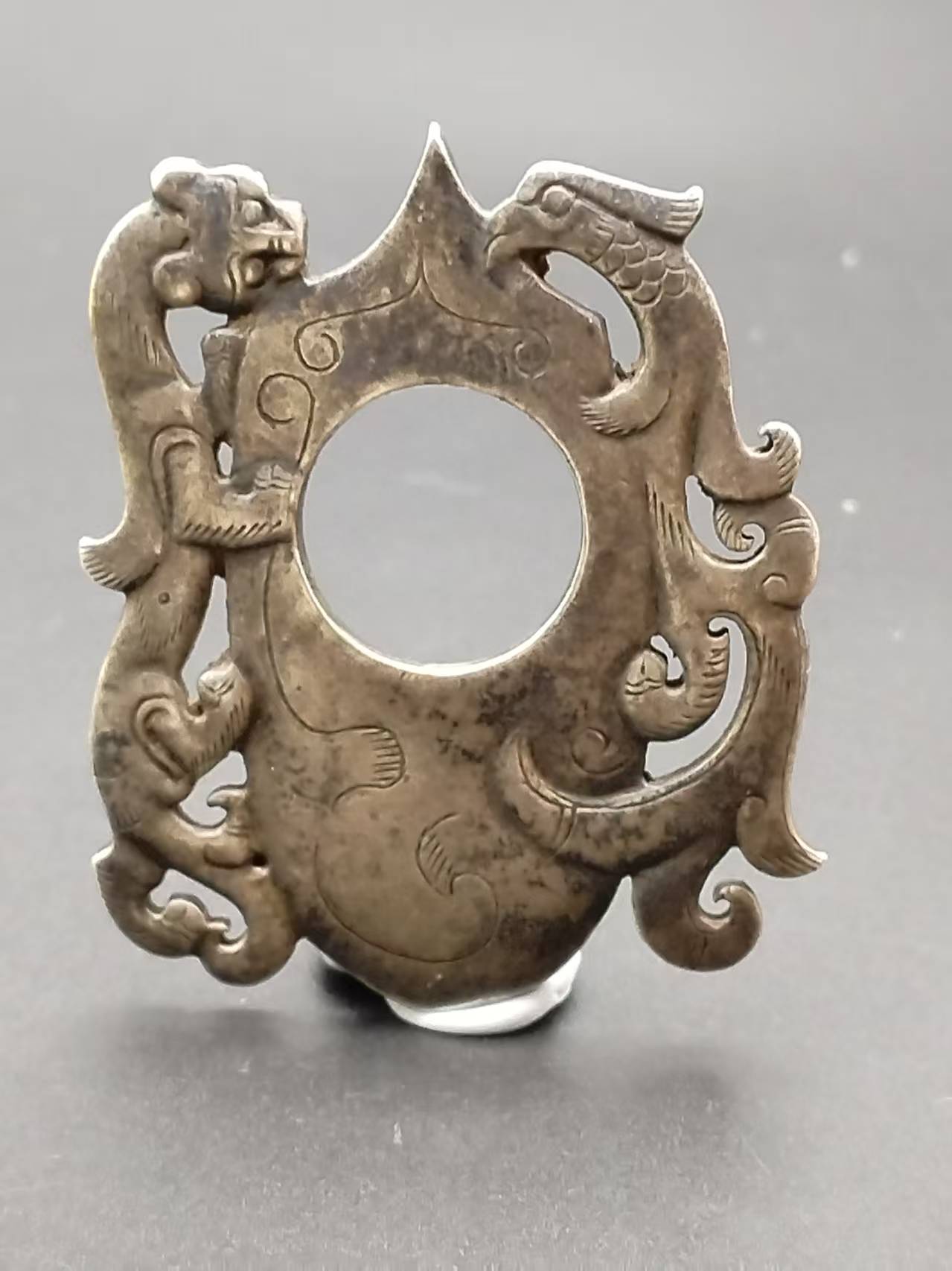 精品工艺镂空雕刻龙凤鸡心玉佩挂件