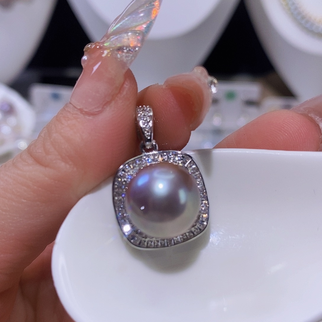 淡水珍珠颈饰合金