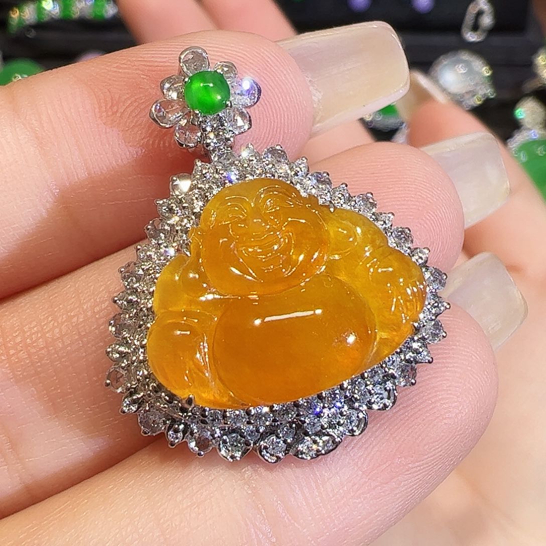 翡翠颈饰18K金镶嵌佛公