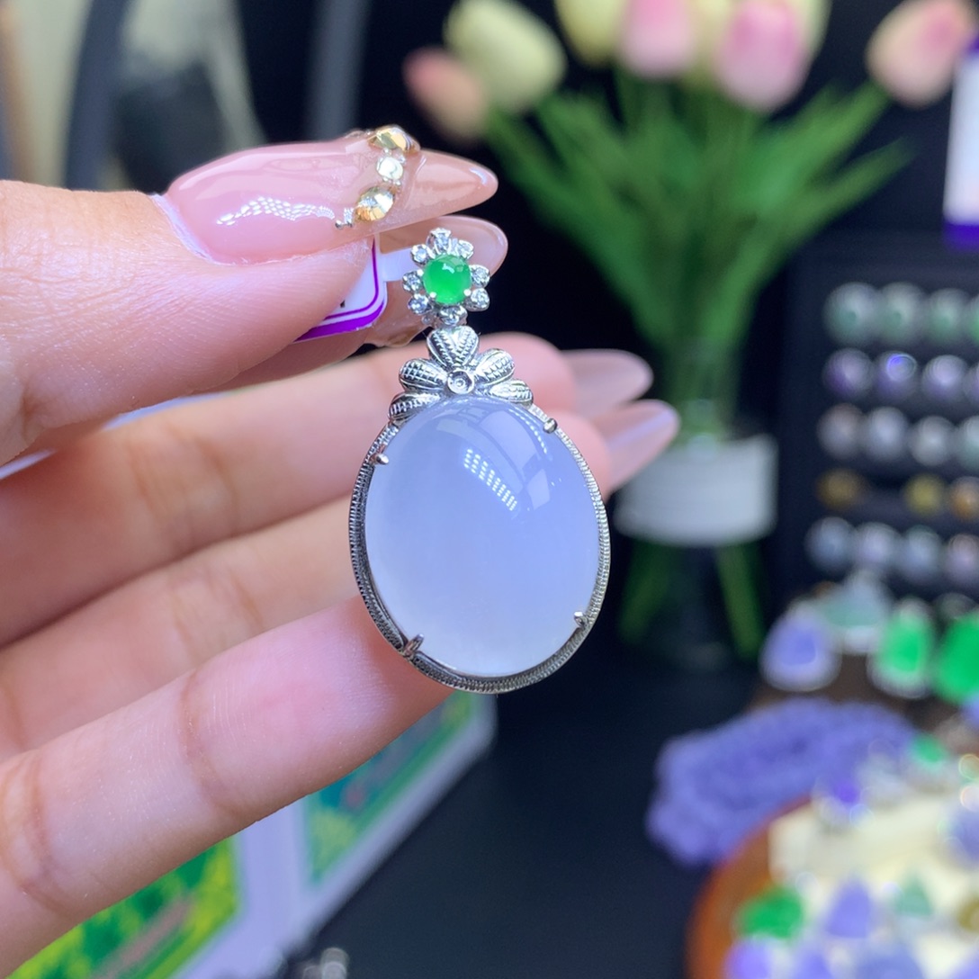 翡翠颈饰18K金镶嵌天然