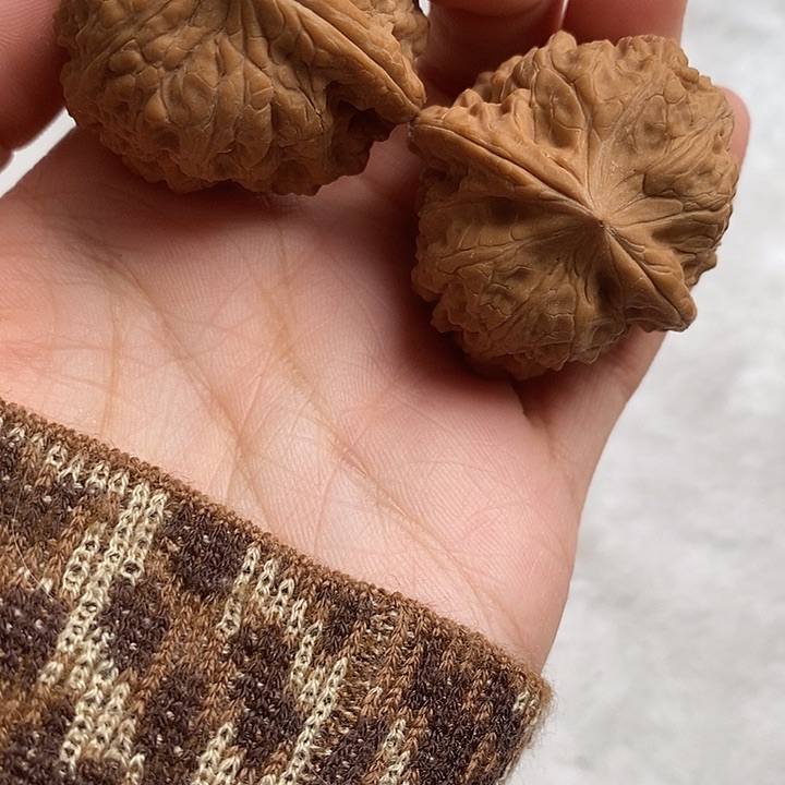 文玩核桃吊坠和****h凹底