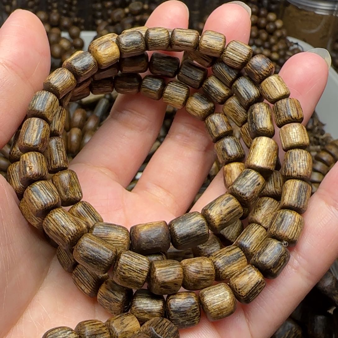 沉香手串多圈树心油陆河老料20.5克