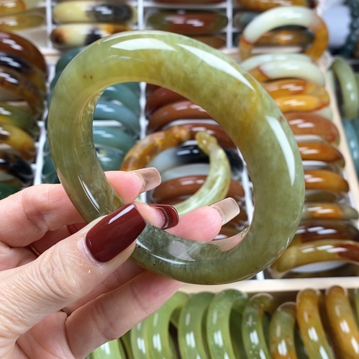 蛇纹石玉手镯未镶嵌57