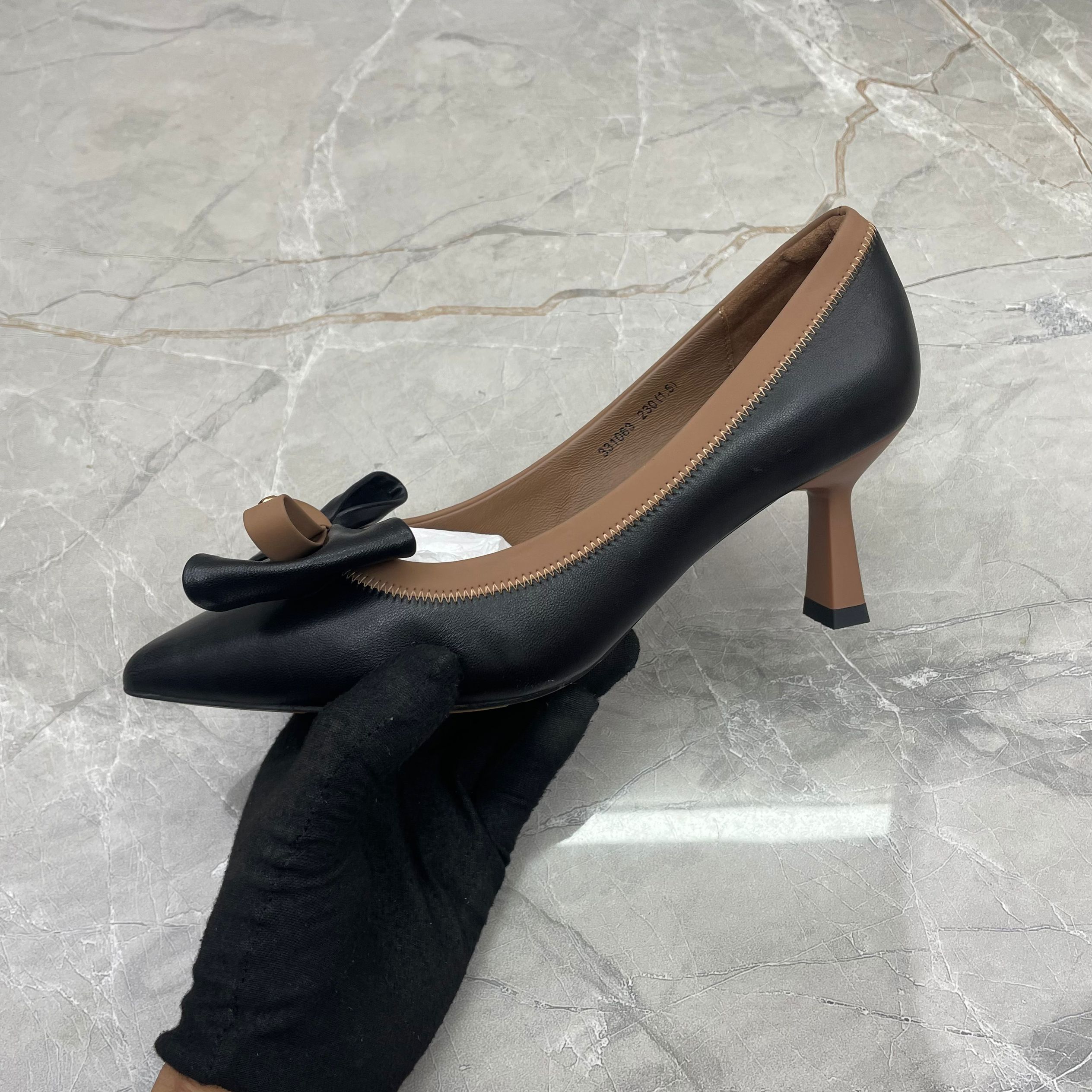 单鞋女 (羊皮)31063 （孤品）d区c区36码