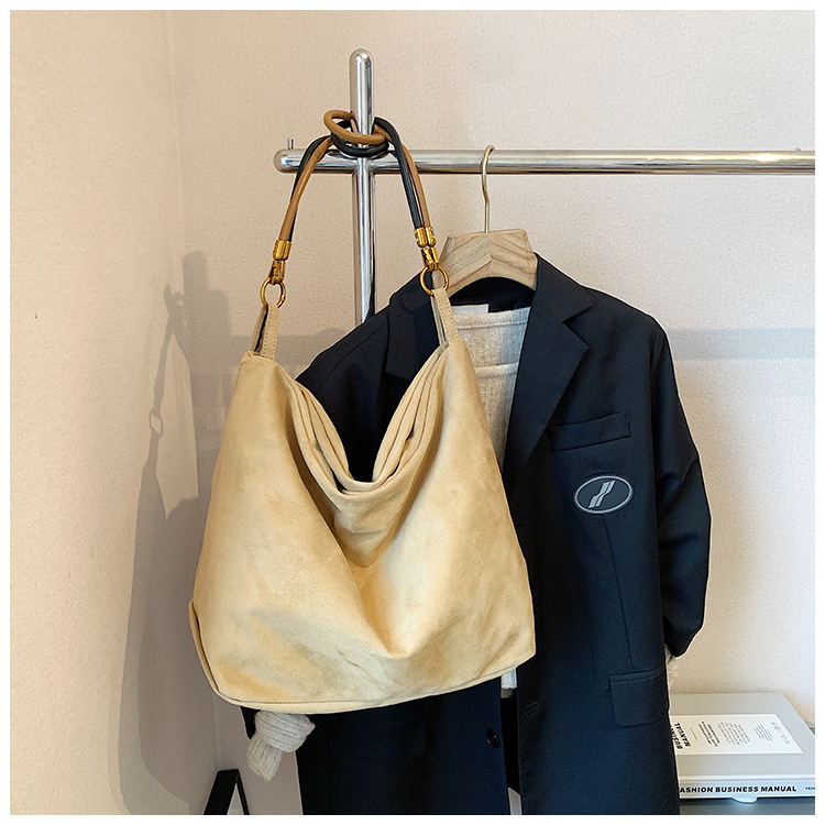 【直播现做】慵懒风麂皮绒面斜挎包单肩包