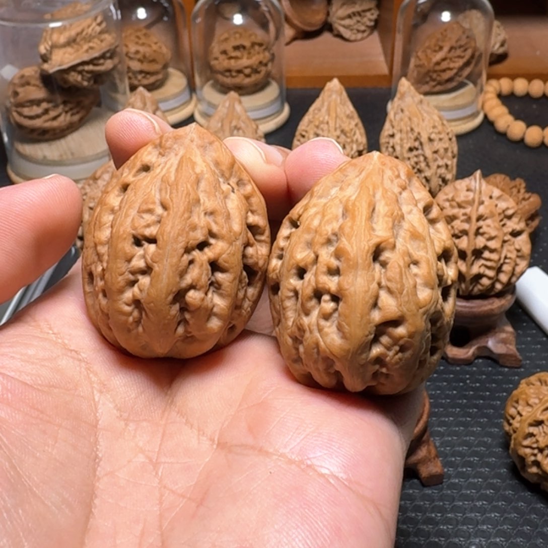 文玩核桃把件粗筋塔