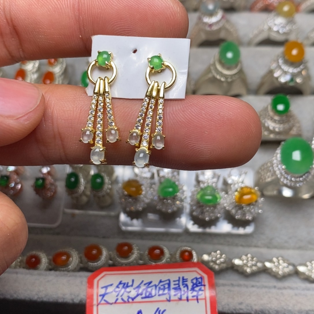 翡翠耳饰未镶嵌耳钉