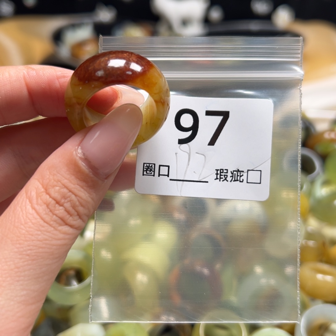 P***瘾蛇纹石玉未镶嵌戒指