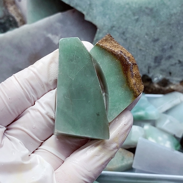 翡翠颈饰未镶嵌缅甸翡翠A货边角