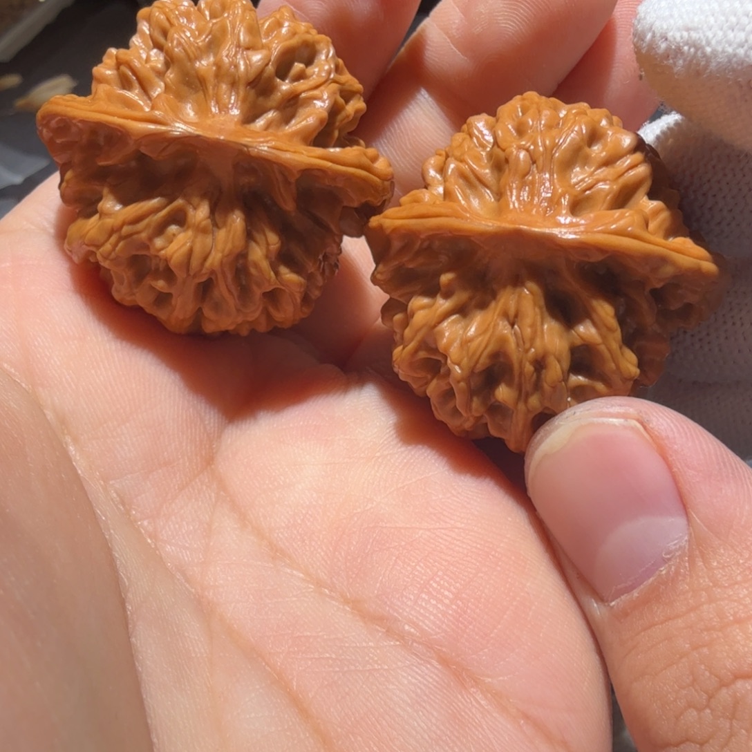 文玩核桃吊坠秦闷