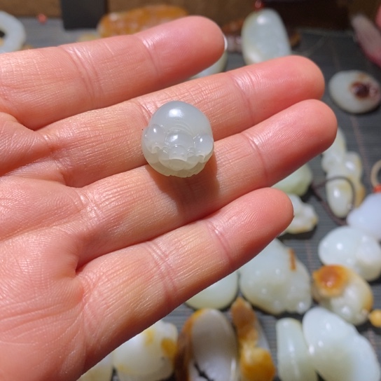 和田玉颈饰未镶嵌