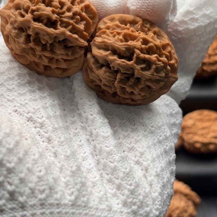 一***金吊坠文玩核桃秦闷