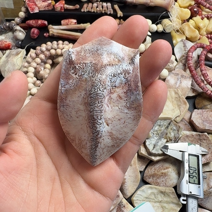 菜***羊花岗石铁合金养殖鹿头骨制作三界牌