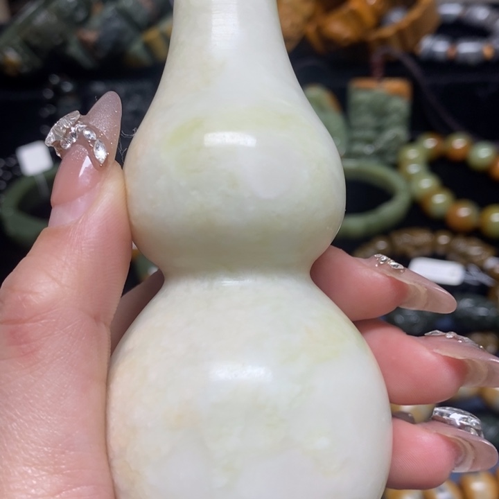 蛇纹石玉珠宝奇石未镶嵌