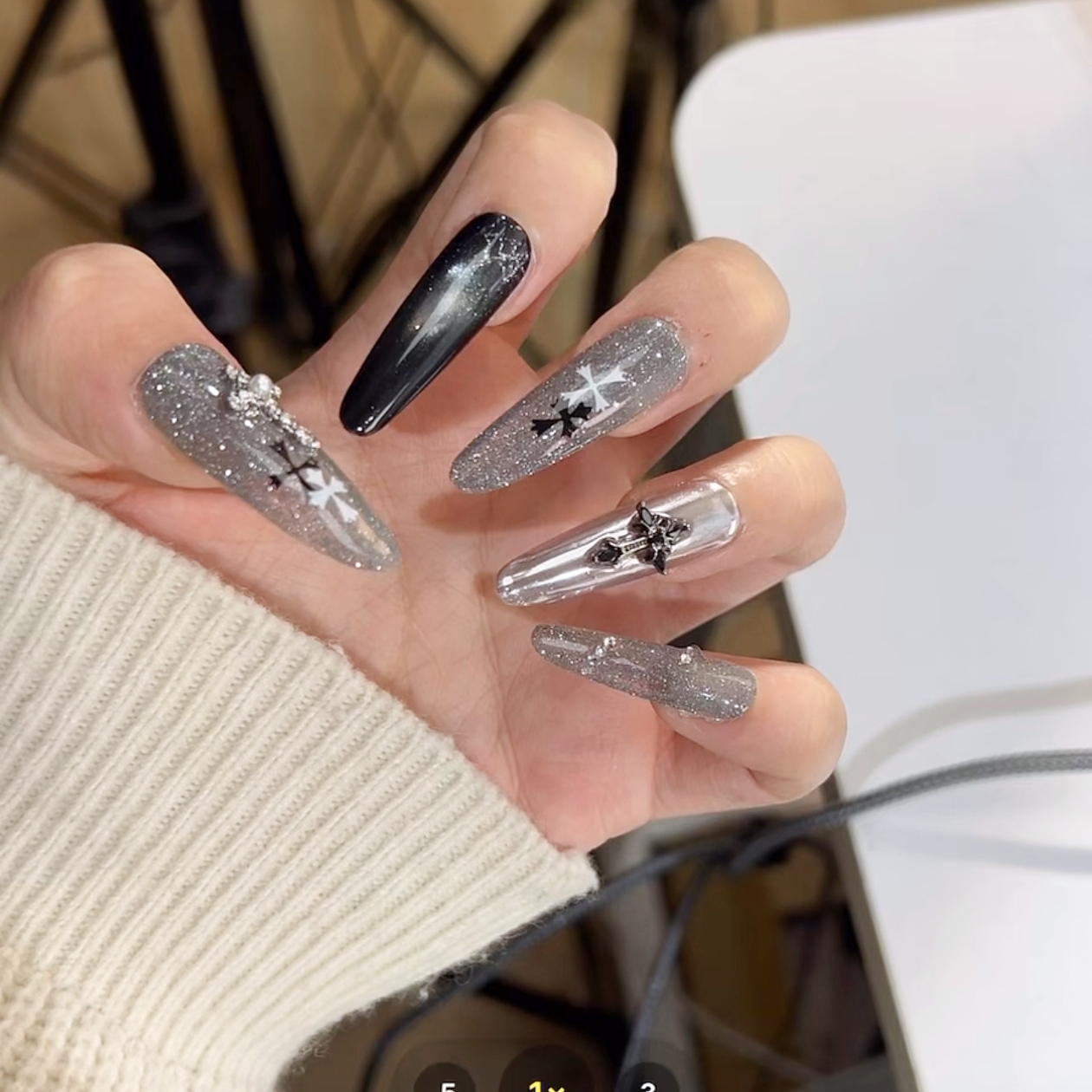 暗黑荣耀/纯手工显白高级感猫眼穿戴甲仙女必备新款