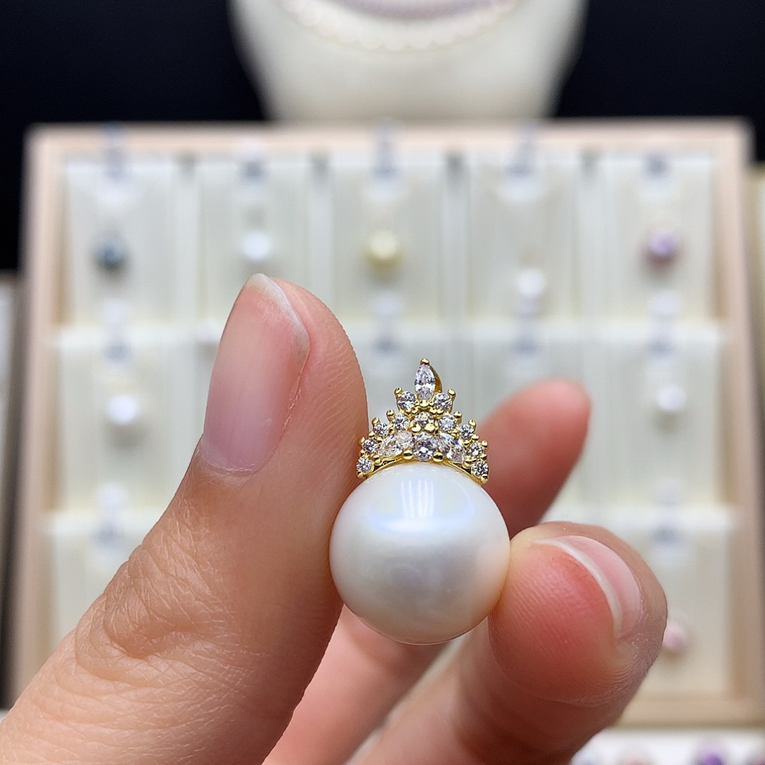 淡水珍珠合金颈饰