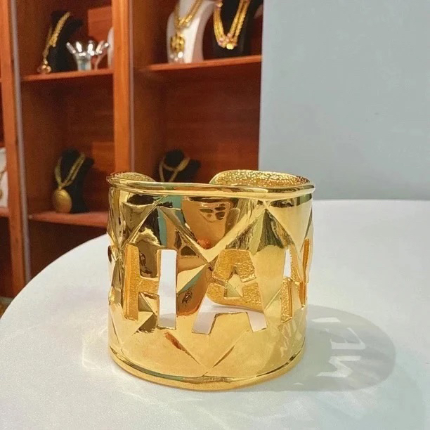 95新 Chanel/香奈儿 vintage香奈儿中古镂空字母手镯（手围19cm）