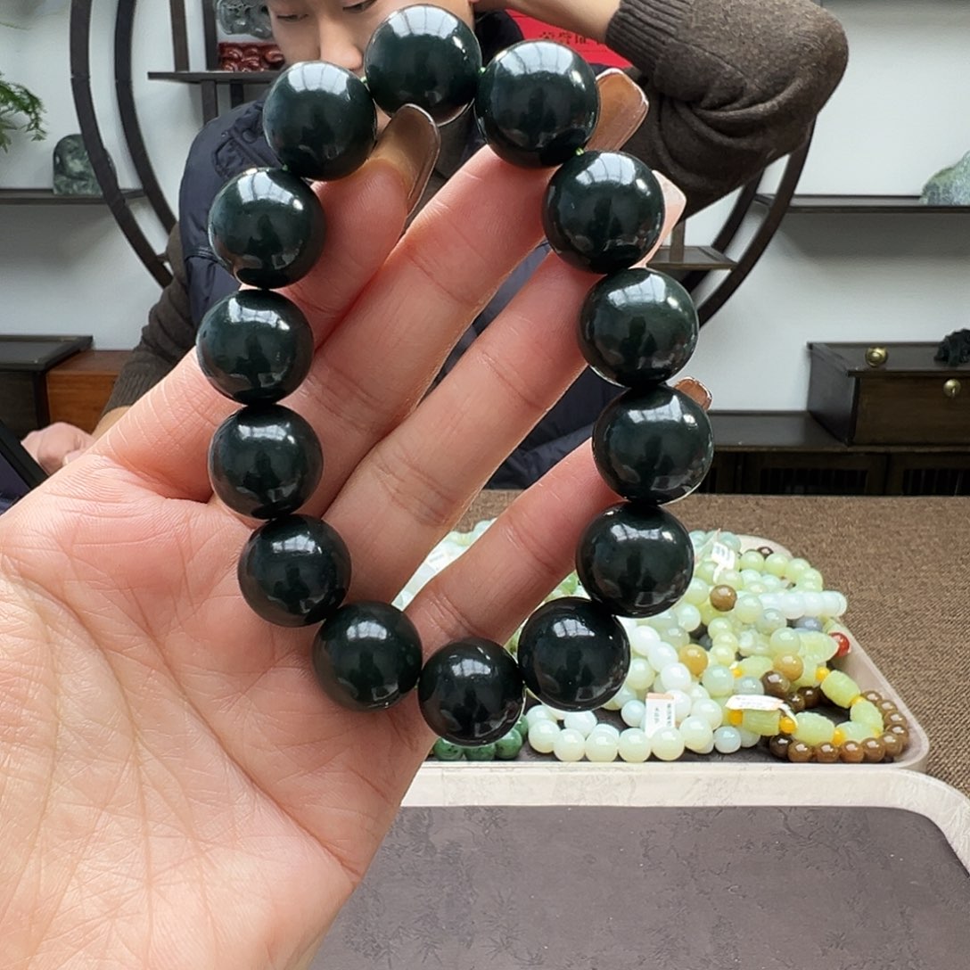 和田玉未镶嵌手链16且末